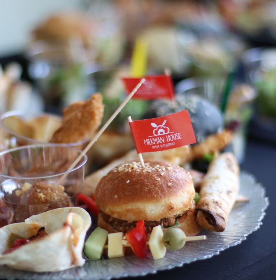 Raznovrsnost okusa i savršena organizacija: Vaš catering partner